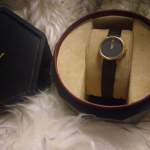 Vintage Wittnauer womens watch (needs battery) - Picture 10 of 12